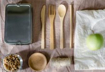 12 essential items to build your zero-waste travel kit